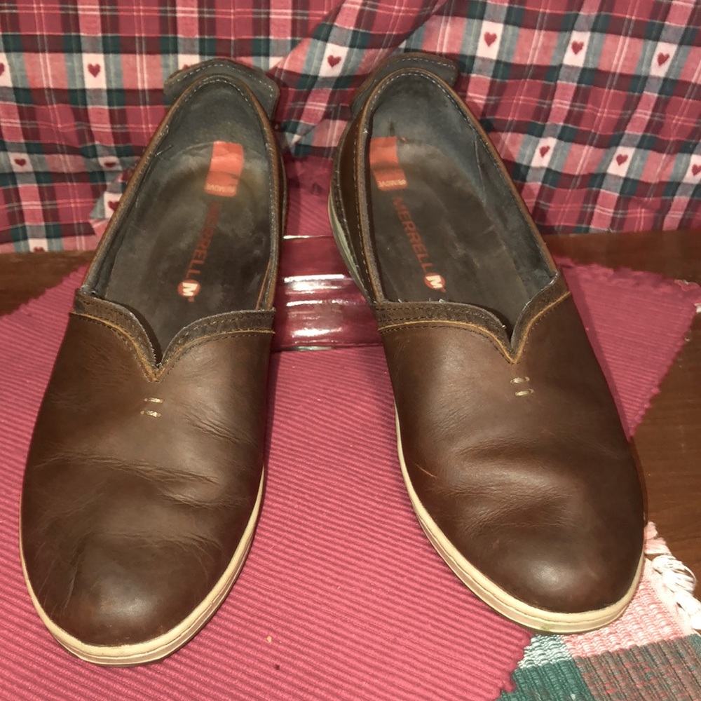 Merrell Select Grip brown leather loafers size 8.5